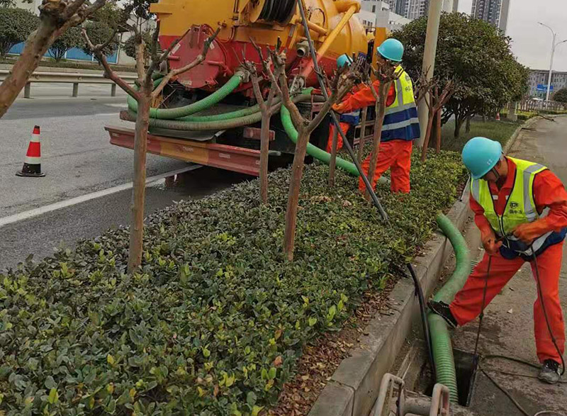 千山市政管道清淤